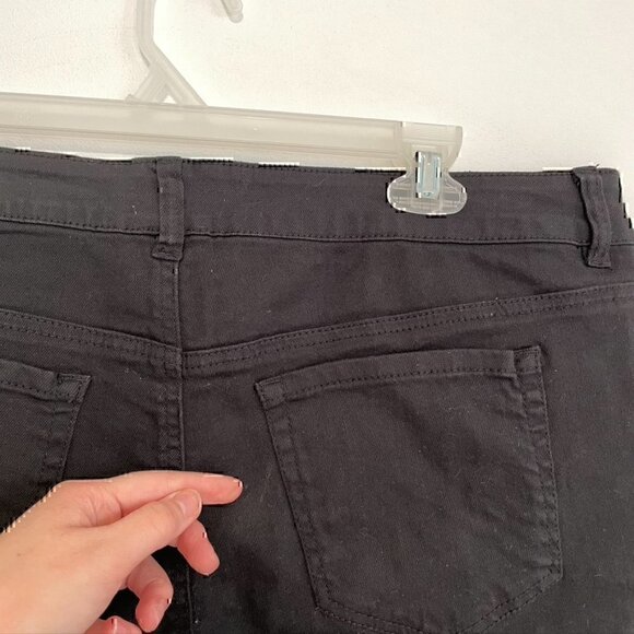 NEW NWT REFUGE Hi-Rise Cheeky Jean Shorts Black High Waisted 5" Inseam Cuffed 18 - Picture 11 of 12